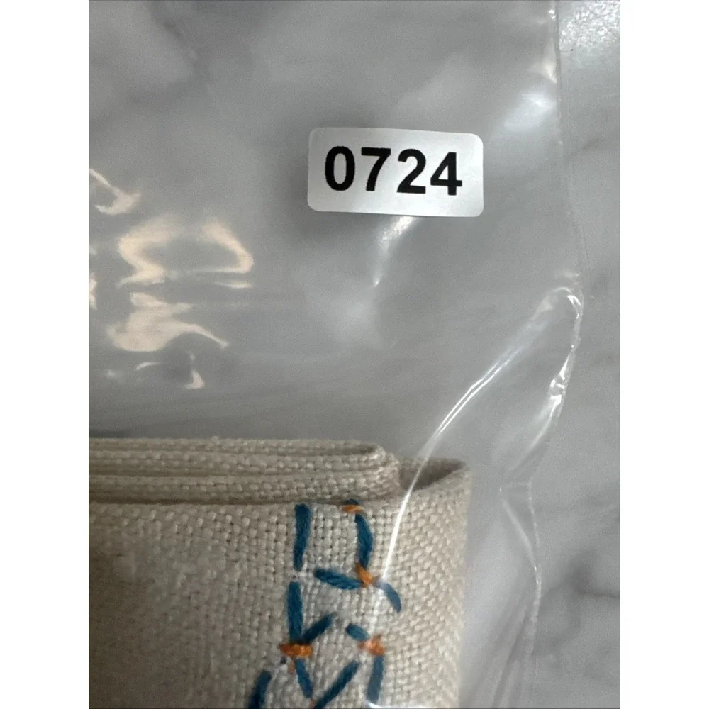 Vintage‎ Embroidered Linen Towel Heart